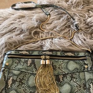Gianni Bini Bags - Gianni Bini Crossbody purse. Gorgeous.Never used! Gianni Bini Bags - Gianni Bini Crossbody purse. Gorgeous.Never used!